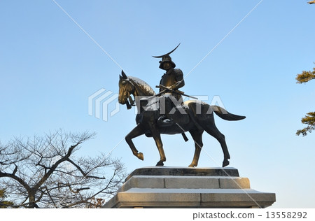 日期崇拜日期Masamune騎馬雕像 13558292