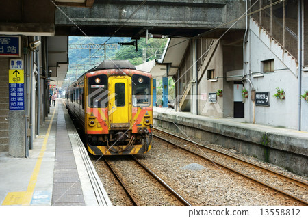 台灣火車 13558812