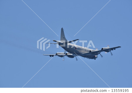 海上自衛隊巡邏機P-3C 13559195