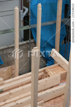 木屋的上層建築 13559633