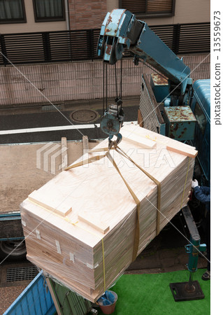 木屋的上層建築 13559673