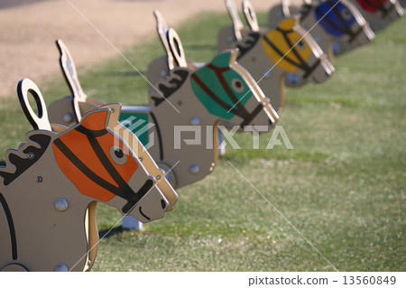 Nakayama賽馬場綠色方馬 13560849