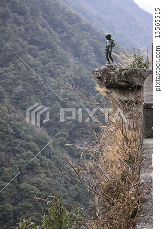 Manneken Pis 3 Manneken Pis 3 13565515