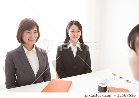 女企業家 女性白領 女商人 13567680