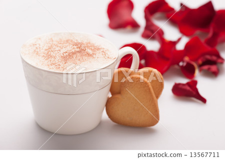 Closeup image of lovely heart shape cookie 13567711