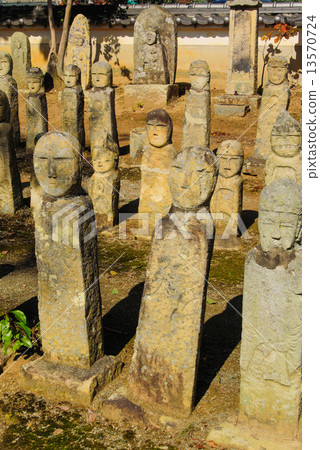 開賽市五百石石佛 開賽市五百石石佛 13570724