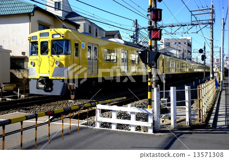 Railway crossing towards Nogata from Seibu Shinjuku Line Tomari Housekee Station Railway crossing towards Nogata from Seibu Shinjuku Line Tomari Housekee Station 13571308