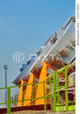 hot steel pouring hot steel pouring 13571663