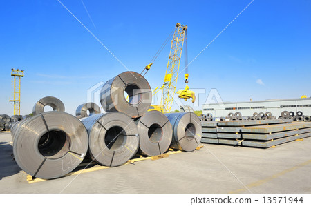 roll steel in harbor 13571944