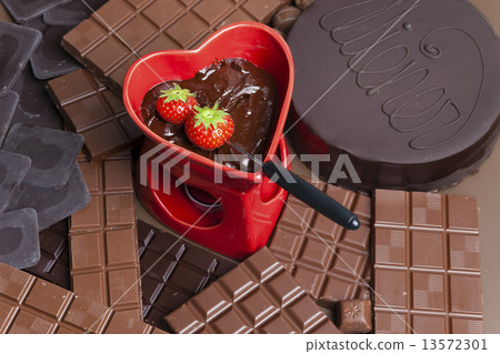 chocolate fondue chocolate fondue 13572301