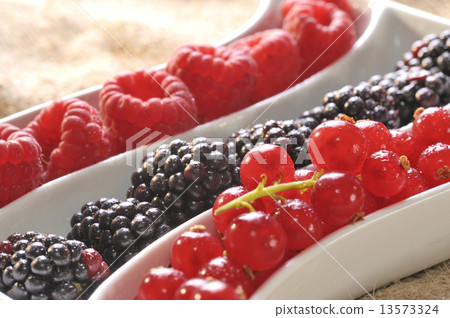 fresh berries fresh berries 13573324