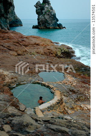 Satsuma Iwojima outdoor hot spring hot spa 13574501