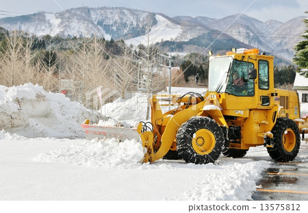 Snowplow 13575812