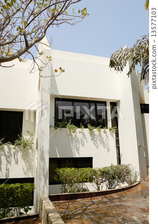 Villa at luxury hotel, Dubai, UAE 13577103