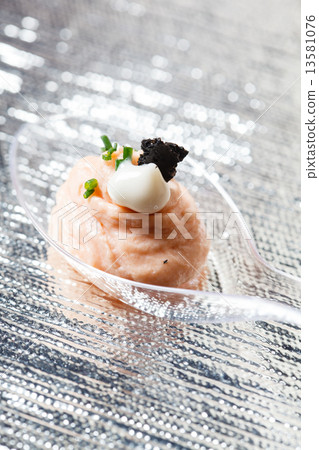 salmon pate 13581076