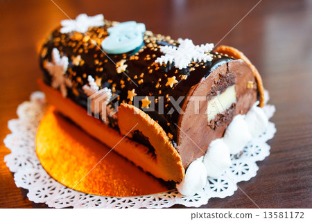 christmas chocolate yule log 13581172