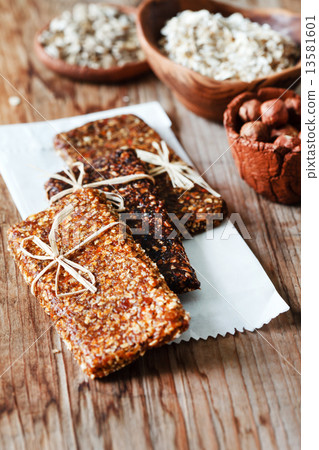 granola bar 13581601