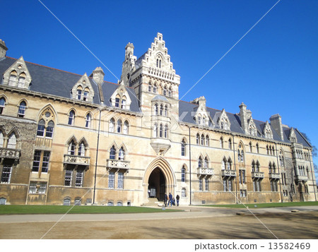 Christchurch 13582469