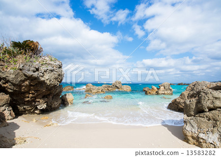 沖繩島·宮城島·上原沒有海灘 13583282