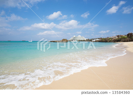 Okinawa's beach · Onna village 13584360