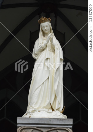 Statue of Virgin Mary (Great frame cathedral / Nagamaki shi Nagasaki shi Nagasaki prefecture) Statue of Virgin Mary (Great frame cathedral / Nagamaki shi Nagasaki shi Nagasaki prefecture) 13587069