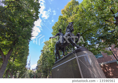 Boston Paul Revere Statue 13590561