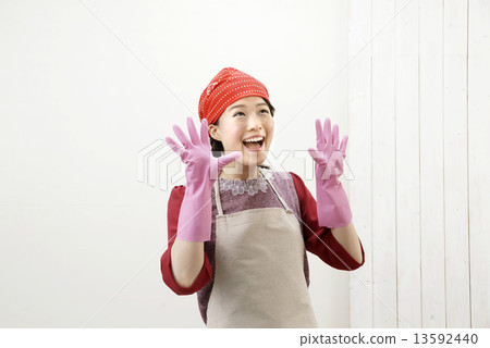 A surprising young lady 13592440