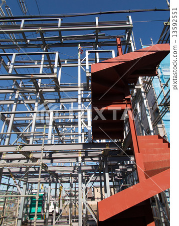 Building of light-weight steel frame building 13592551