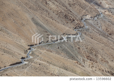 highway. Himachal Pradesh, India 13596602