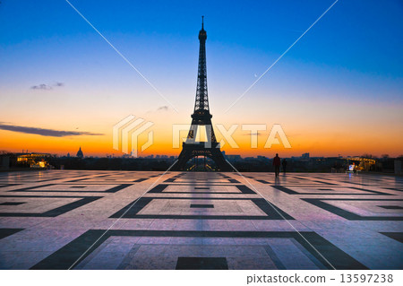 Eiffel tower at sunrise, Paris. Eiffel tower at sunrise, Paris. 13597238