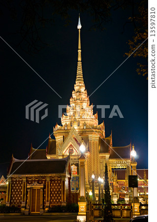 The Temple built for the King's sisther funeral, Bangkok, Thaila 13597810