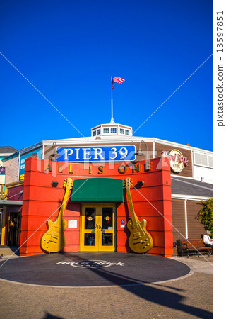 SAN FRANCISCO, CALIFORNIA - december 13: Pier 39 fisherman's wha 13597851