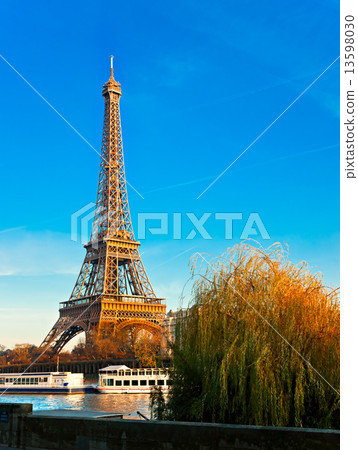 Eiffel tower at sunrise, Paris. 13598030