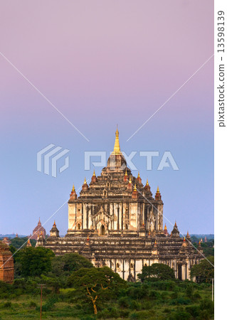 Thatbynniu temple, Bagan at Sunset, Myanmar. Thatbynniu temple, Bagan at Sunset, Myanmar. 13598139