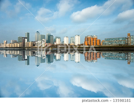 Canary Wharf, London, UK 13598181