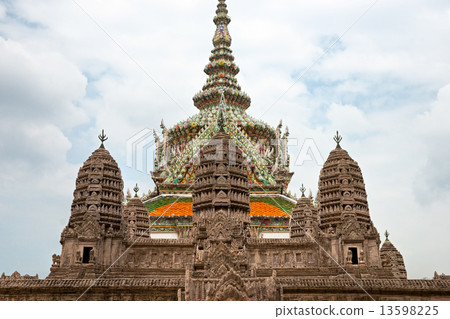 Wat Phra Kaeo Temple, bangkok, Thailand.. Wat Phra Kaeo Temple, bangkok, Thailand.. 13598225