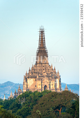U bein bridge at Amarapura ,Mandalay, Myanmar. 13598432