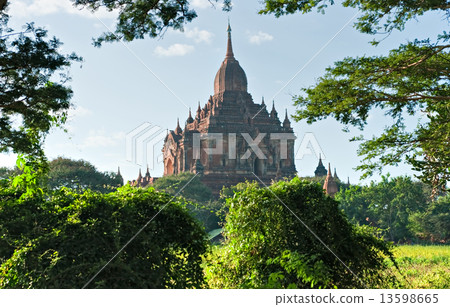 U bein bridge at Amarapura ,Mandalay, Myanmar. 13598665