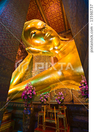 Giant Buddha inside Wat Pho Temple, bangkok, Thailand. Giant Buddha inside Wat Pho Temple, bangkok, Thailand. 13598737