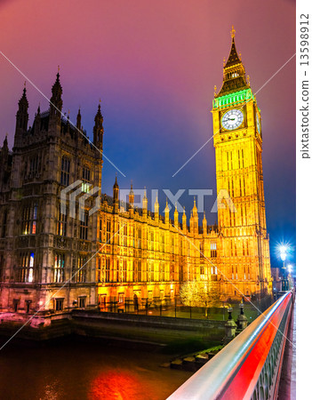 The Big Ben, the House of Parliament and the Westminster Bridge 13598912