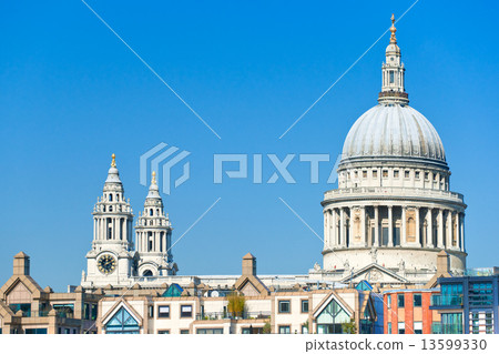 St Paul Cathedral, London, UK. 13599330