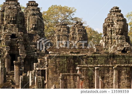 Bayon 13599359