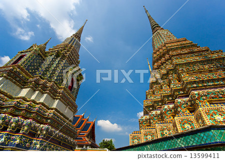 War Po, Bangkok, Thailandia. 13599411