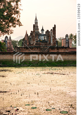 Wat Mahathat, Sukhothai, Thailand, Wat Mahathat, Sukhothai, Thailand, 13599419