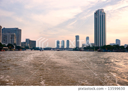 Bangkok Skyline, Thailand.. 13599630