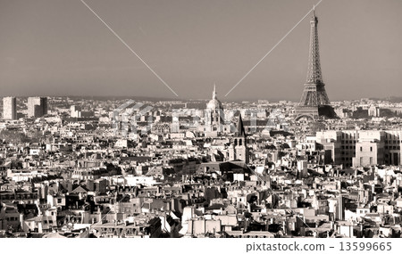 Eiffel tower at sunrise, Paris. 13599665