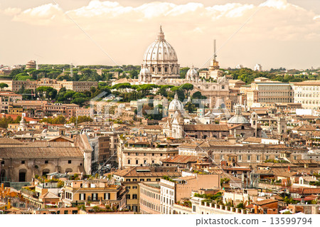 San Peter, Rome, Italy. 13599794