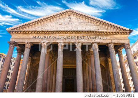 Inside the Pantheon, Rome, Italy. Inside the Pantheon, Rome, Italy. 13599931
