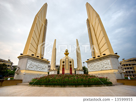 Democracy monument, bangkok, Thailand.. 13599955