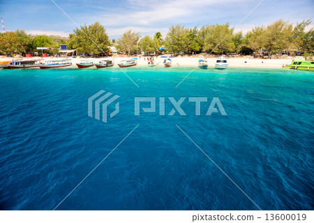 Beautiful sea at Gili Trawangan, Indonesia. Beautiful sea at Gili Trawangan, Indonesia. 13600019